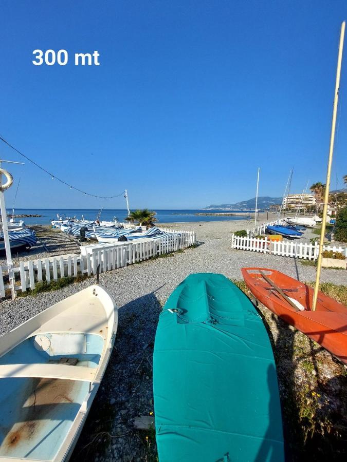 Casa Laura Lejlighed Ventimiglia Eksteriør billede